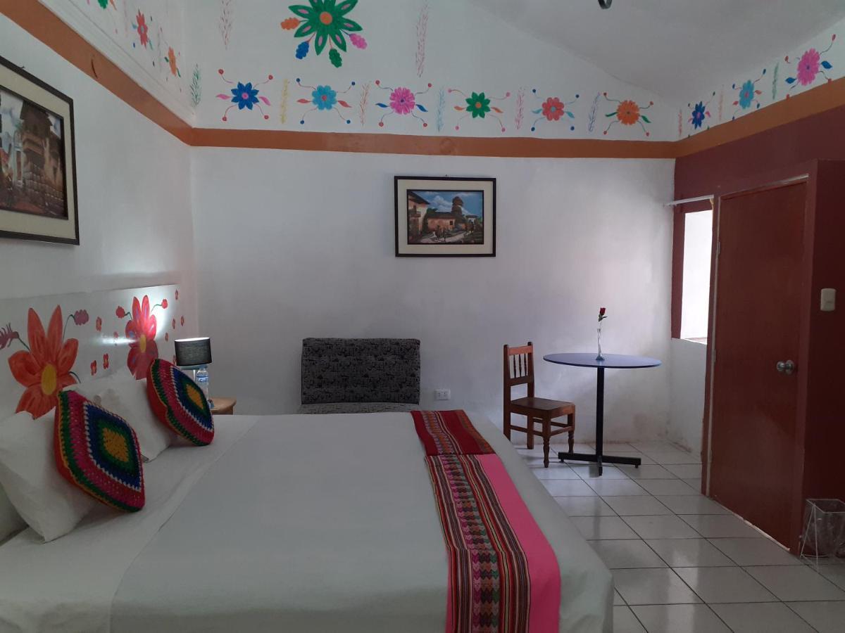 Reinbo Garden Bed & Breakfast Cusco Bagian luar foto